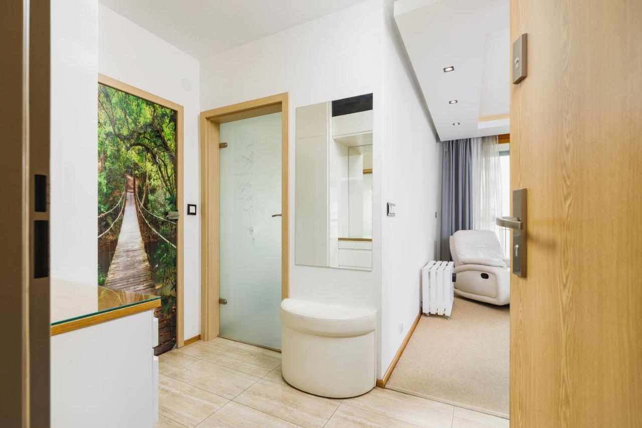 Masarska Free Parking By Renters *