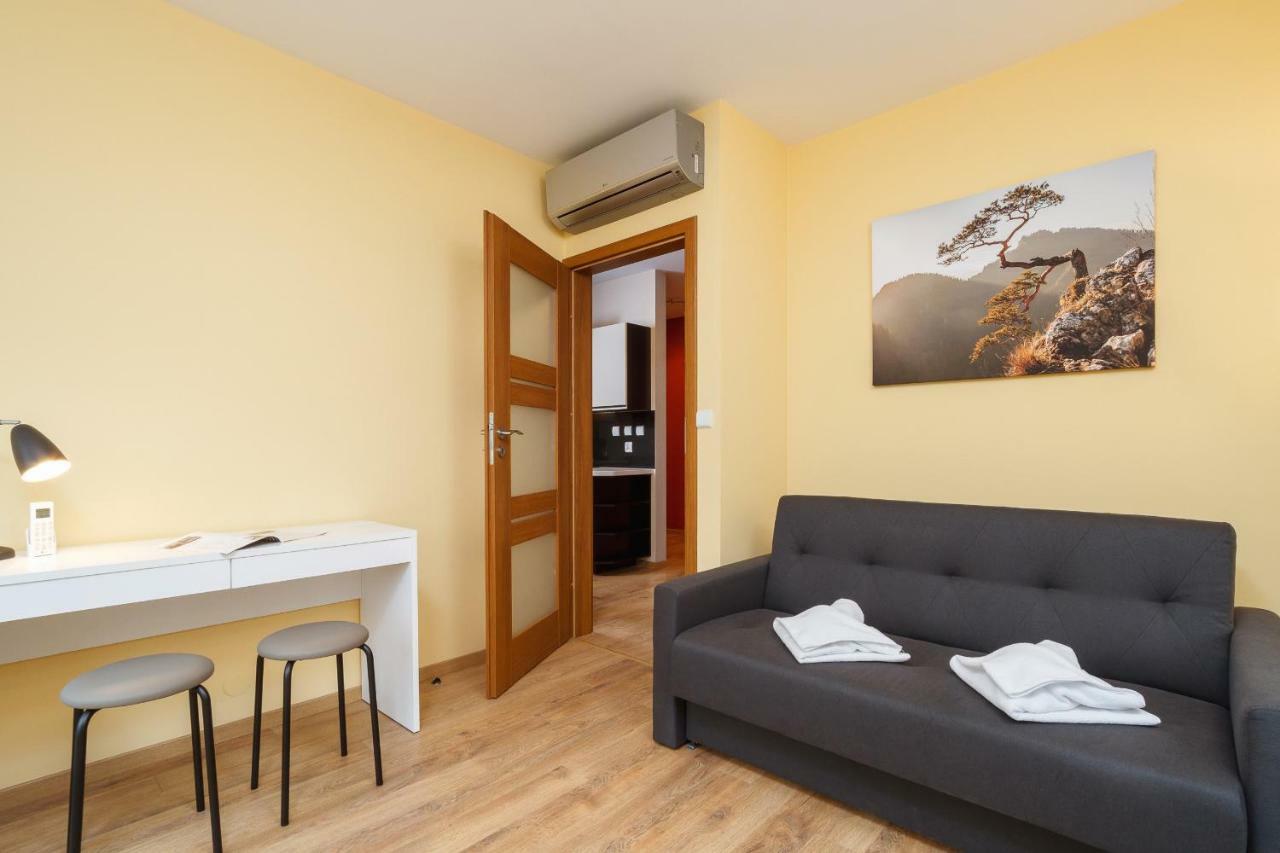 Masarska Free Parking By Renters *