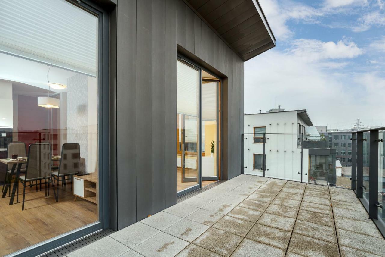 Masarska Free Parking By Renters *